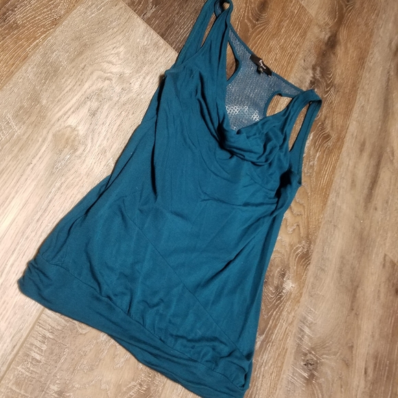 🏷Express Sequin Racerback Shirt - Picture 3 of 6